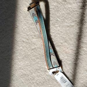 New. Never Worn. Express Turnlock cuff bracelet